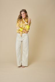 Geel/ beige sjaal met logoprint Mucho Gusto