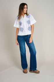 Witte bloes met blauwe broderie Rosso 35
