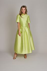 Dit wordt op maat gemaakt in de gewenste kleur, maat of afwerking zoals u het wil