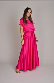 Dit wordt op maat gemaakt in de gewenste kleur, maat of afwerking zoals u het wil