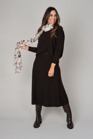Bruine pull met boothals D.Exterior