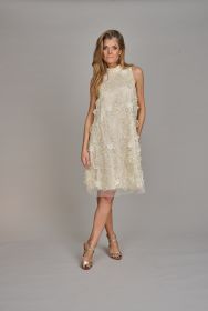 Ecru kleed met ton-sur-ton bloemenbroderie Linea Raffaelli