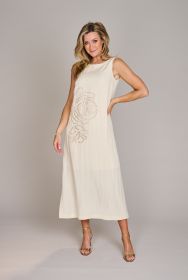 Beige lang kleed met ton-sur-ton broderie Atmos