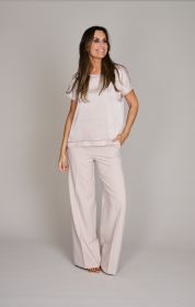 Zachtroze bloes met zilveren boord D.Exterior