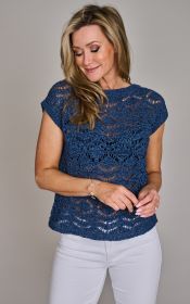 Blauwe pull met gaatjes D.Exterior