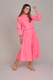 Dit wordt op maat gemaakt in de gewenste kleur, maat of afwerking zoals u het wil