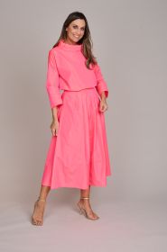 Dit wordt op maat gemaakt in de gewenste kleur, maat of afwerking zoals u het wil