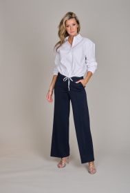 Witte bloes met strop Margittes