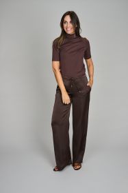 Bruine T-shirt met rolkraag en strass aan hals Marc Cain